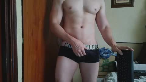 cris2428 online show from February 19, 2025, 9:25 pm