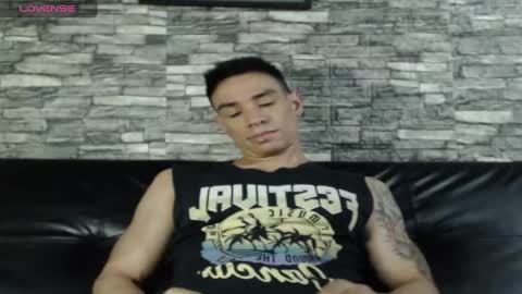 Snapshot of cris_angel01 chatting on December 25, 2024, 11:00 am Cris online show from December 25, 2024, 11:00 am