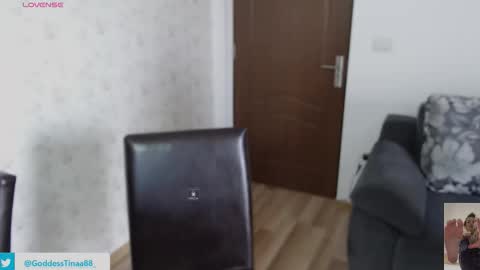 Snapshot of cris_tinne chatting on November 7, 2025, 7:30 am cris_tinne online show from November 7, 2025, 7:30 am