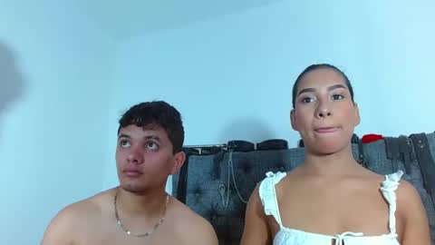 Snapshot of crisandmery chatting on March 11, 2025, 3:23 pm CRISANDMERY online show from March 11, 2025, 3:23 pm