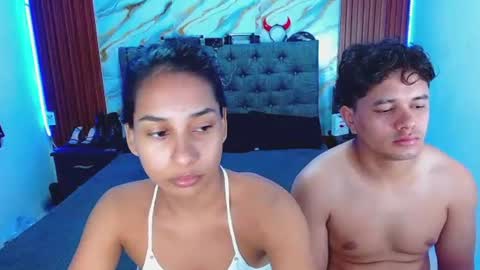 Snapshot of crisandmery chatting on July 6, 2026, 5:04 am CRISANDMERY online show from July 6, 2026, 5:04 am