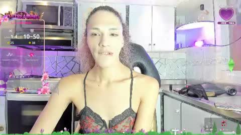 Cristina Onazis online show from June 11, 2026, 5:44 pm