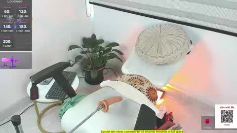  Criss Evans  online show from April 10, 2026, 8:46 pm