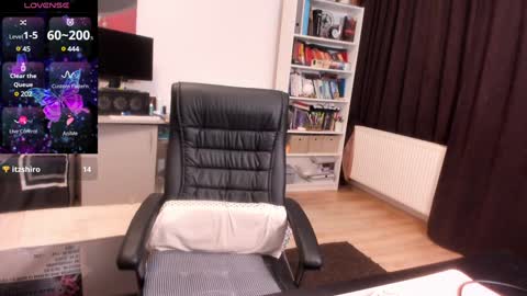 Twitter Christinne p online show from December 11, 2024, 2:44 pm