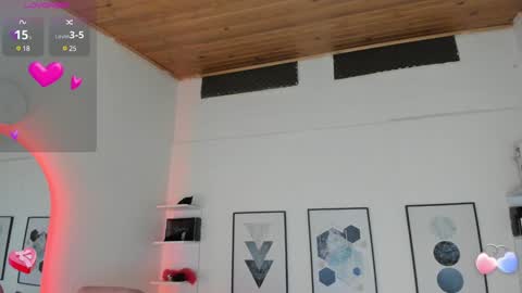 Snapshot of cristal__hot_1 chatting on February 7, 2025, 11:01 am Cristal online show from February 7, 2025, 11:01 am