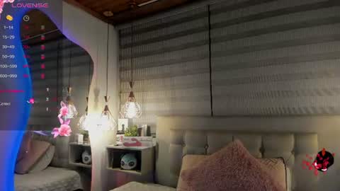 Cristal online show from July 4, 2026, 4:07 am