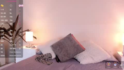 Snapshot of cristal_princess_ chatting on March 7, 2025, 5:08 am Cristal online show from March 7, 2025, 5:08 am