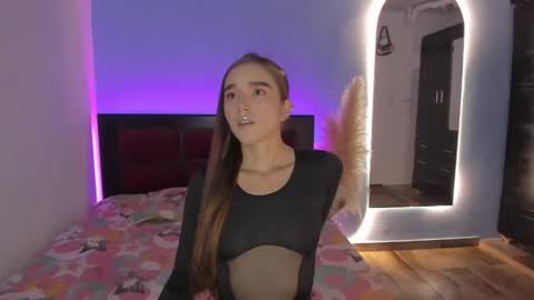 Snapshot of cristal_t2 chatting on April 30, 2026, 8:26 pm cristal_t2 online show from April 30, 2026, 8:26 pm