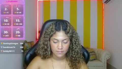 Snapshot of cristal_war chatting on December 14, 2024, 3:51 am Cristal online show from December 14, 2024, 3:51 am