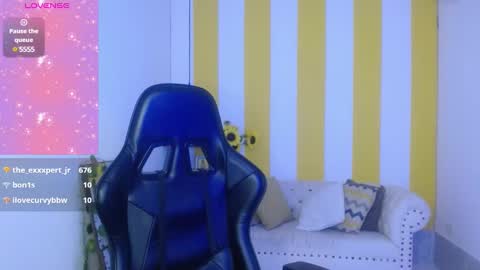 Snapshot of cristal_war chatting on January 4, 2025, 2:46 am Cristal online show from January 4, 2025, 2:46 am