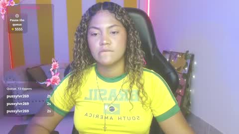 Snapshot of cristal_war chatting on January 21, 2025, 11:13 pm Cristal online show from January 21, 2025, 11:13 pm