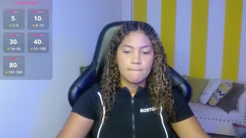 Snapshot of cristal_war chatting on February 2, 2025, 11:21 pm Cristal online show from February 2, 2025, 11:21 pm