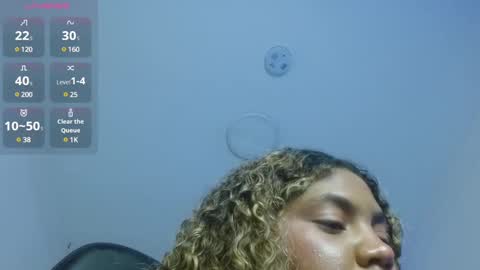 Snapshot of cristal_war chatting on February 11, 2025, 2:35 am Cristal online show from February 11, 2025, 2:35 am