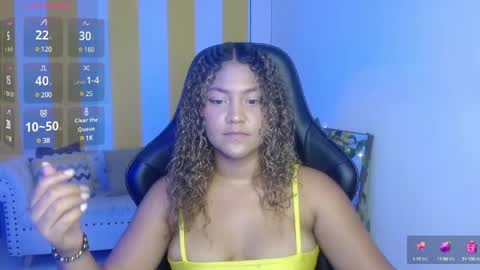 Snapshot of cristal_war chatting on February 12, 2025, 11:30 pm Cristal online show from February 12, 2025, 11:30 pm