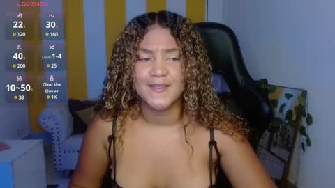 Snapshot of cristal_war chatting on February 17, 2025, 11:09 pm Cristal online show from February 17, 2025, 11:09 pm