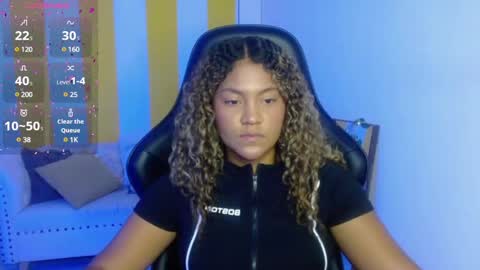 Snapshot of cristal_war chatting on February 18, 2025, 11:52 pm Cristal online show from February 18, 2025, 11:52 pm