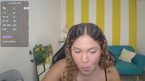 Snapshot of cristal_war chatting on October 14, 2025, 11:16 pm Cristal online show from October 14, 2025, 11:16 pm