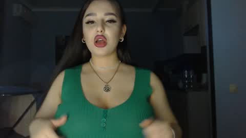 cristalnight online show from December 4, 2024, 9:57 pm