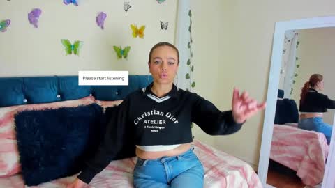 cristal walker online show from September 12, 2025, 11:43 am