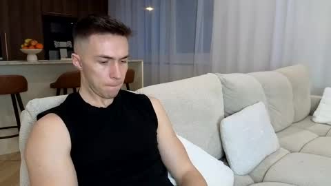 Snapshot of cristianovilla chatting on March 7, 2025, 4:55 pm CristianoHailey online show from March 7, 2025, 4:55 pm