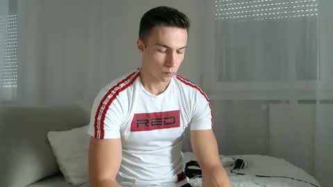 Snapshot of cristianovilla chatting on September 17, 2025, 10:39 am CristianoHailey online show from September 17, 2025, 10:39 am