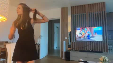 Snapshot of cristinabrunete chatting on July 22, 2026, 4:43 pm cristinabrunete online show from July 22, 2026, 4:43 pm