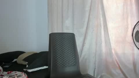 cristinamontiel74 online show from April 12, 2026, 4:12 pm