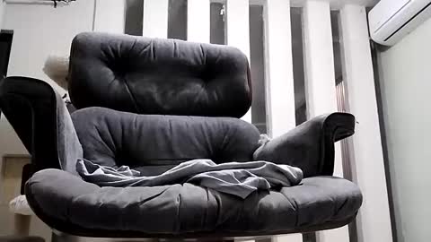 cristocam23 online show from April 20, 2026, 1:19 am