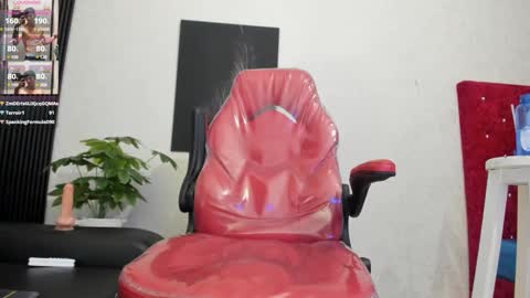 cristopher23  online show from January 25, 2025, 1:54 am