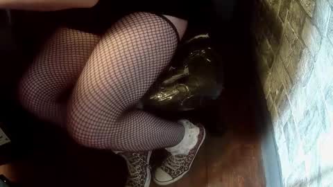 Snapshot of crossdresser_krystal chatting on December 29, 2024, 2:52 pm crossdresser krystal online show from December 29, 2024, 2:52 pm