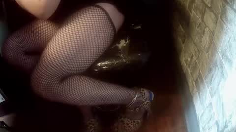 Snapshot of crossdresser_krystal chatting on September 29, 2025, 3:39 pm crossdresser krystal online show from September 29, 2025, 3:39 pm