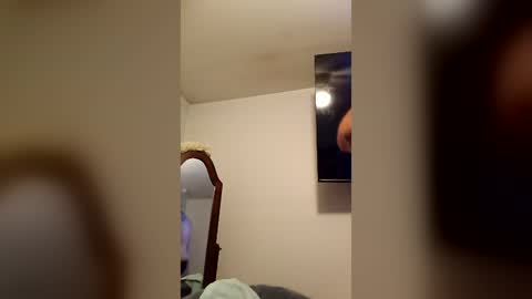 crowegarden13 online show from July 17, 2026, 4:52 am