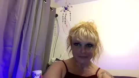 Snapshot of crowsraven666 chatting on November 16, 2025, 12:33 pm crowsraven666 online show from November 16, 2025, 12:33 pm