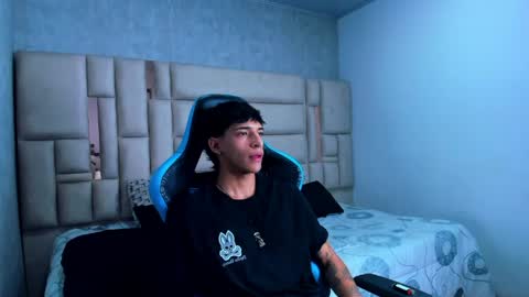 Croy online show from April 13, 2026, 11:37 am