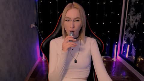 Snapshot of crybambi chatting on February 9, 2026, 5:55 am crybambi online show from February 9, 2026, 5:55 am