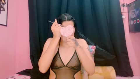 Snapshot of crystal420_ chatting on November 16, 2025, 4:18 am Instagram cristal espinosa1 online show from November 16, 2025, 4:18 am