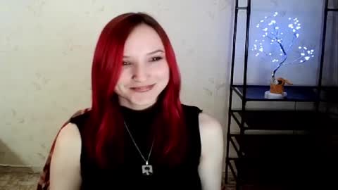 crystal_carnation online show from May 14, 2026, 7:31 pm