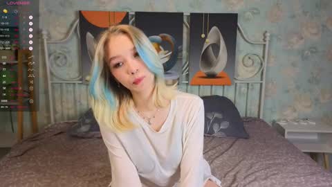 Snapshot of crystal_frost chatting on March 1, 2025, 5:52 am MY NAME IS MARY AND LINA WELCOME EVERYONE I WILL BE HAPPY TO GIVE YOU WHAT YOU HAVE DREAMED OF FOR SO LONG online show from March 1, 2025, 5:52 am
