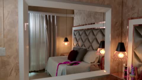 crystal_gilton online show from January 11, 2026, 7:08 pm