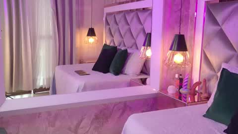 crystal_gilton online show from January 16, 2026, 7:07 pm