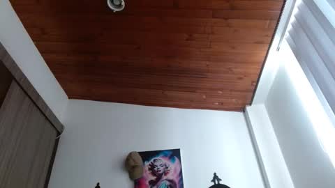 Crystal Blaze online show from February 11, 2026, 3:50 pm