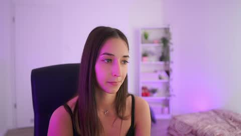 Snapshot of crystalbrunette18 chatting on April 7, 2026, 5:57 pm Crystalbrunette18 online show from April 7, 2026, 5:57 pm