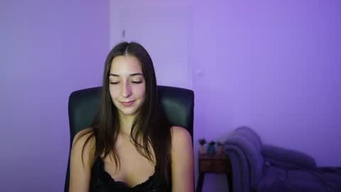 Crystalbrunette18 online show from June 24, 2026, 6:18 pm