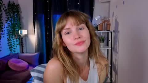 Crystal online show from May 22, 2026, 6:24 pm