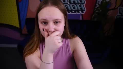 crystallpaws_ online show from November 23, 2025, 6:57 am