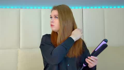 Crystal online show from March 2, 2025, 6:16 am