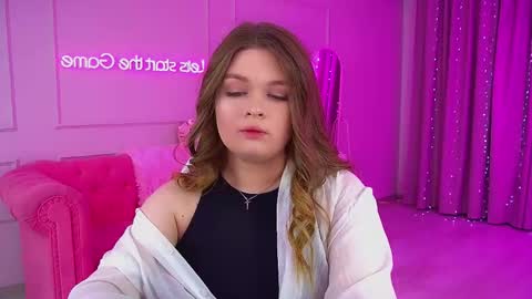 Crystal online show from October 5, 2025, 6:06 pm