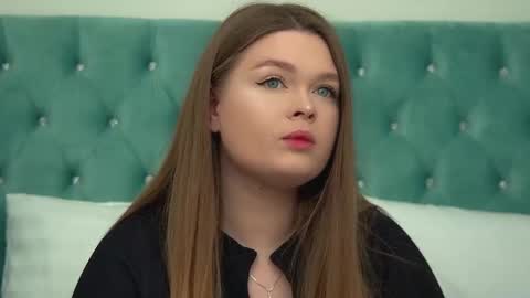 Crystal online show from February 21, 2026, 12:06 pm