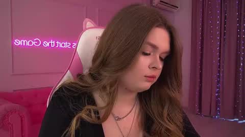 Crystal online show from March 5, 2026, 7:04 am