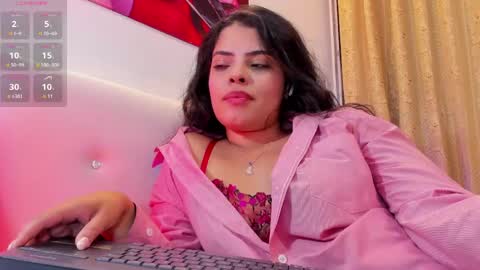 Snapshot of crystalvans chatting on May 13, 2026, 12:41 am Cristal online show from May 13, 2026, 12:41 am